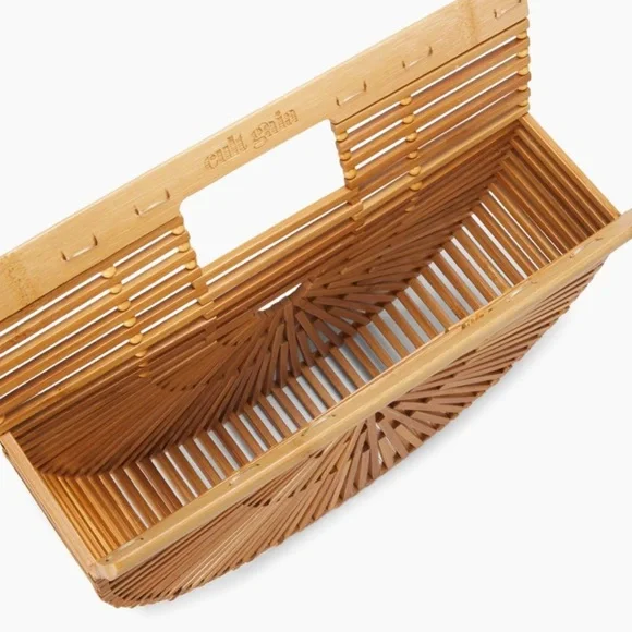 Cult Gaia GAIAS ARK SMALL TOP
HANDLE Natural Bamboo Ark Bag - Picture 3 of 7
